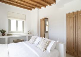 Serene Villa With Terrace and Views