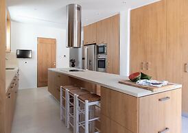 Serene Villa With Terrace and Views