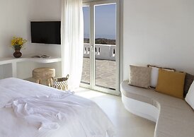 Serene Villa With Terrace and Views