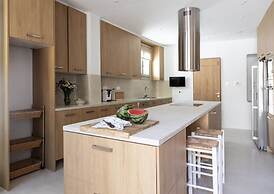 Serene Villa With Terrace and Views