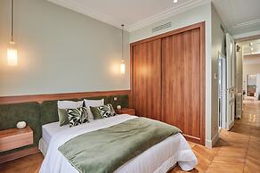 Sublime Apartment in the Center of Paris