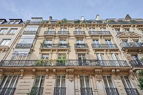 Sublime Apartment in the Center of Paris
