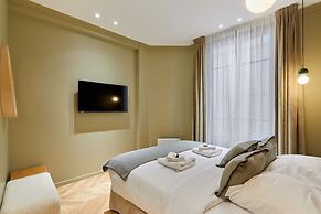 Incredible AC Apartment 3 Bedrooms Center of Paris