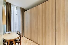Incredible AC Apartment 3 Bedrooms Center of Paris