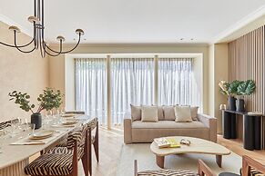 Incredible AC Apartment 3 Bedrooms Center of Paris