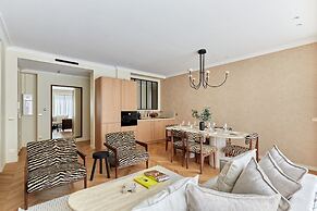 Incredible AC Apartment 3 Bedrooms Center of Paris