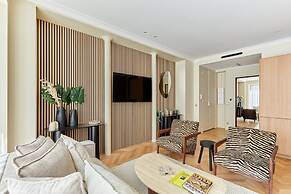 Incredible AC Apartment 3 Bedrooms Center of Paris