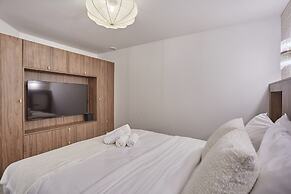 Magnificent New Apartment Louvre Palais Royal