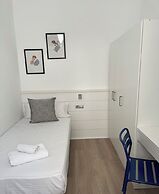 Apartamentos Express by gaiarooms