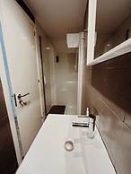 Apartamentos Express by gaiarooms