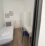 Apartamentos Express by gaiarooms