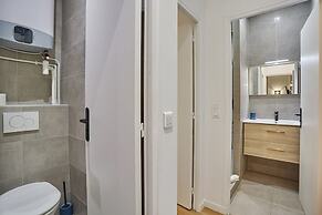 Apartment Located in the Center of Paris