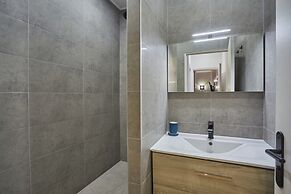 Apartment Located in the Center of Paris