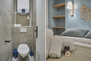 Apartment Located in the Center of Paris