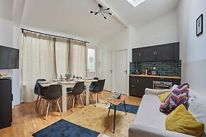 Superb Atypical Apartment Paris Center Le Marais