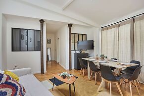 Superb Atypical Apartment Paris Center Le Marais