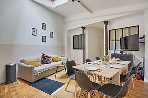 Superb Atypical Apartment Paris Center Le Marais