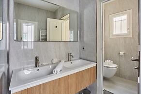 Amazing and new Apartment Center of Paris