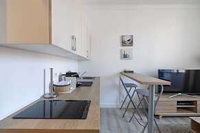 Beautiful Renovated Apartment - Carre D'or - 1br/2p