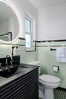 Haleys Court Boutique Motel