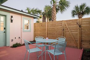 Haleys Court Boutique Motel