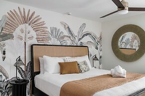 Haleys Court Boutique Motel
