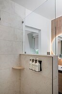 Haleys Court Boutique Motel