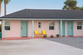 Haleys Court Boutique Motel
