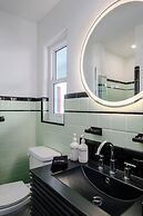 Haleys Court Boutique Motel