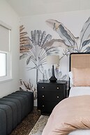 Haleys Court Boutique Motel