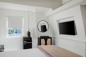 Haleys Court Boutique Motel