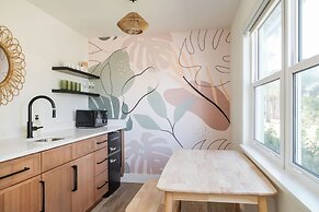 Haleys Court Boutique Motel