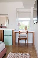 Haleys Court Boutique Motel