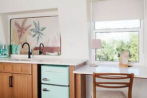 Haleys Court Boutique Motel