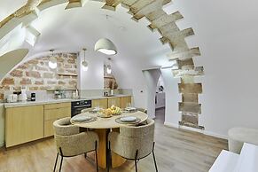 Superb New Apartement Le Marais Place des Vosges