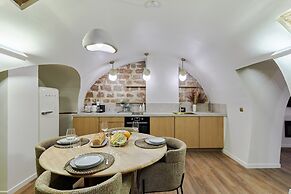 Superb New Apartement Le Marais Place des Vosges