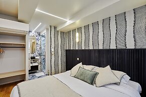 Superb New Apartement Le Marais Place des Vosges