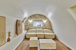 Superb New Apartement Le Marais Place des Vosges