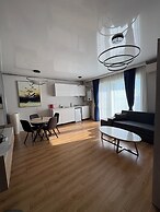 Signature Promenada Hotel-Apartments 2