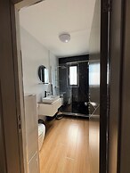 Signature Promenada Hotel-Apartments 2