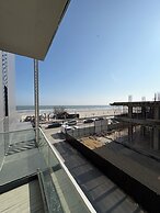 Signature Promenada Hotel-Apartments 2