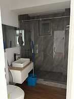 Signature Promenada Hotel-Apartments 2