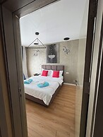 Signature Promenada Hotel-Apartments 2