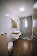 Signature Promenada Hotel-Apartments 2