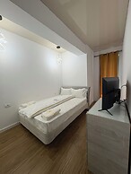 Signature Promenada Hotel-Apartments 2