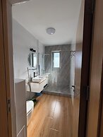 Signature Promenada Hotel-Apartments 2