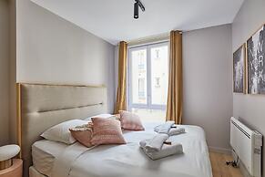 Superb & New Studio Eiffel Tower