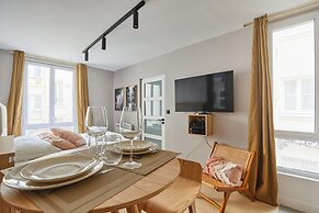 Superb & New Studio Eiffel Tower