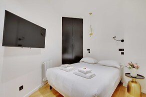 Authentic apt - 2br/6p - Rue des Martyrs - Opera