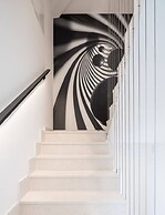 Stunning Villa Scorpaena w swimming pool